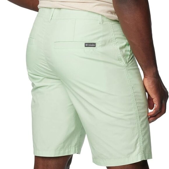 Columbia 30W Sage Leaf Green Washed Out Cotton Shorts - 8 inch inseam Never Worn - Picture 2 of 3